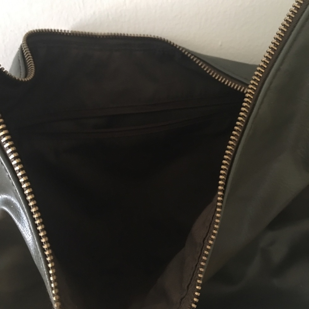 Green hobo mock leather bag, can fit across body